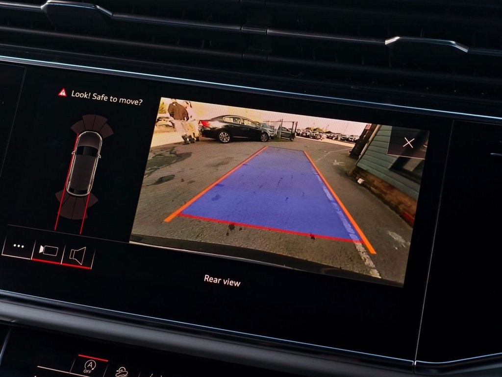 Used Audi Q8 2019 for sale - 76632607: Photo 46