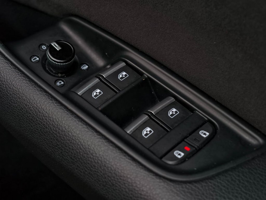 Used Audi Q8 2018 for sale - 76528736: Photo 30