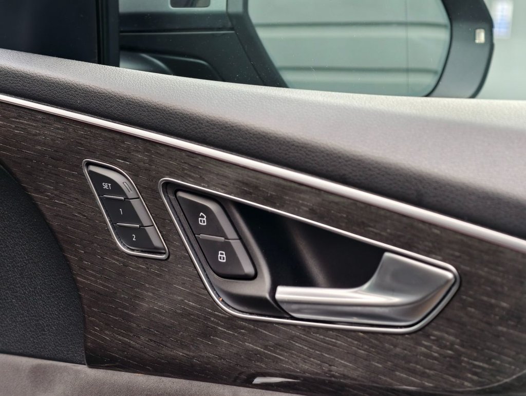 Used Audi Q8 2018 for sale - 76528736: Photo 31