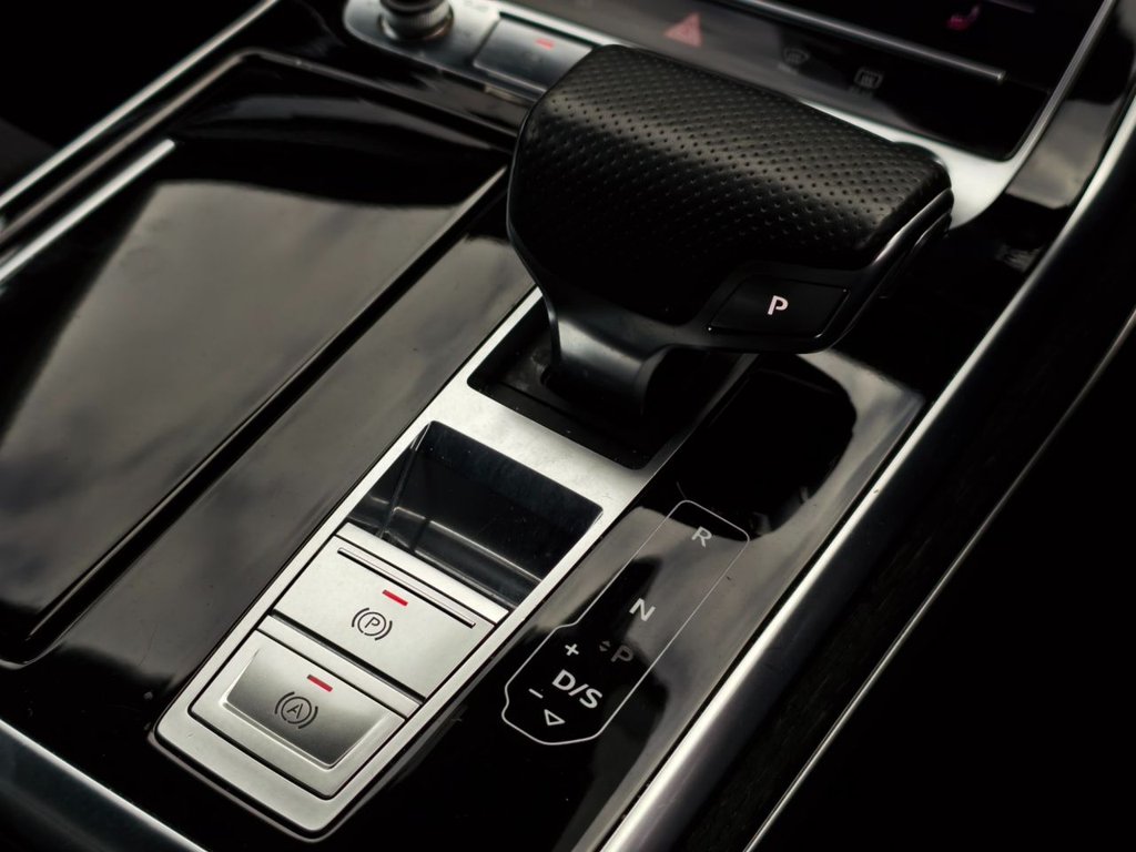 Used Audi Q8 2018 for sale - 76528736: Photo 38