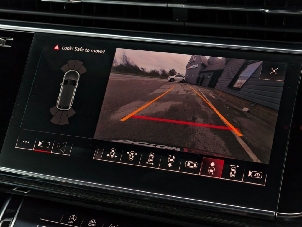 Used Audi Q8 2018 for sale - 76528736: Photo 40