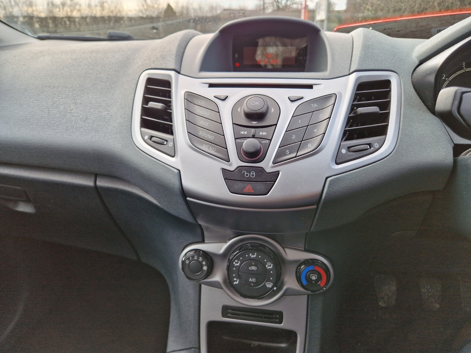 Used Ford Fiesta 2010 for sale - 77434727: Photo 13