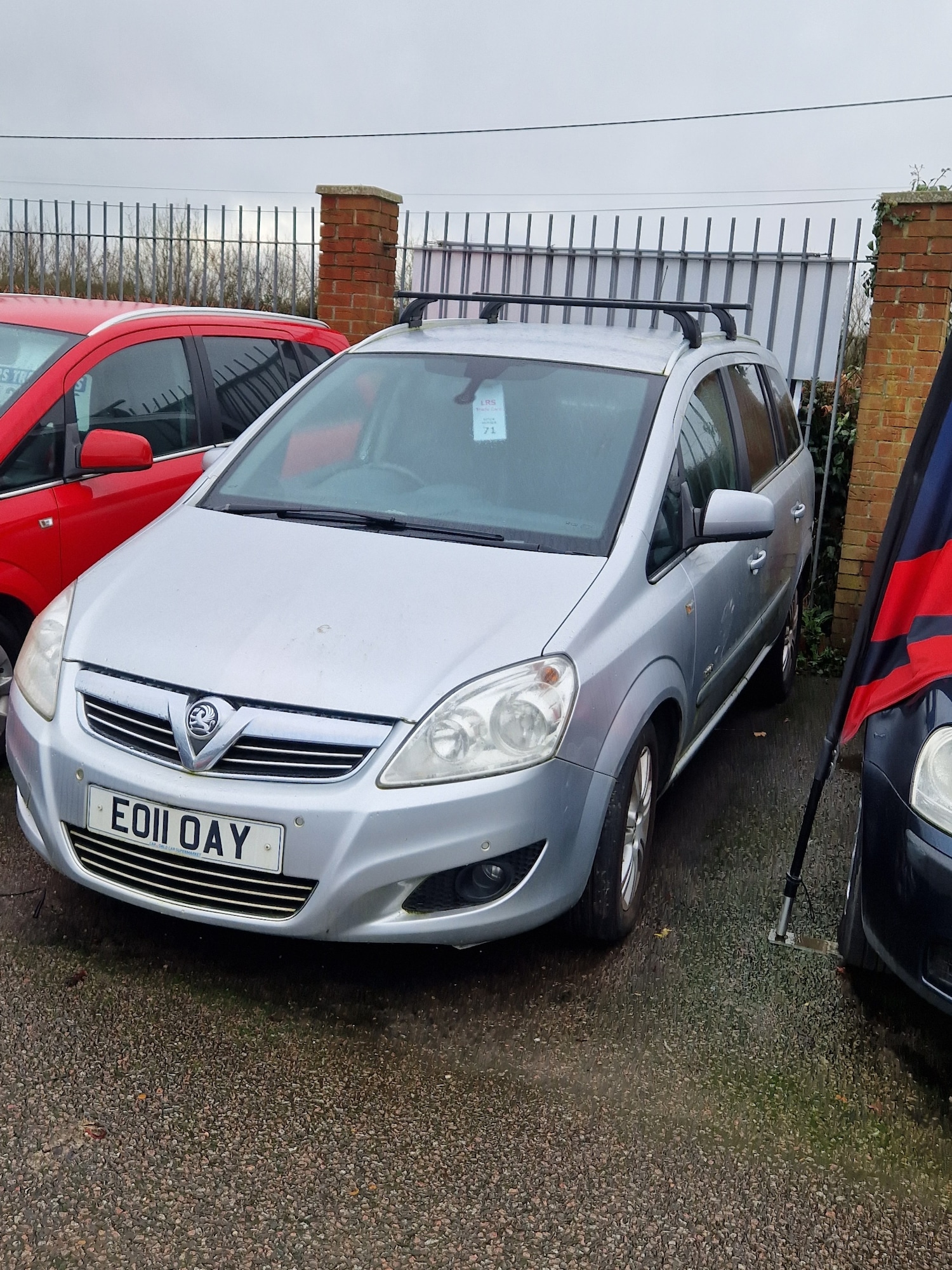 Used Vauxhall Zafira 2011 for sale - 77504397: Photo 2