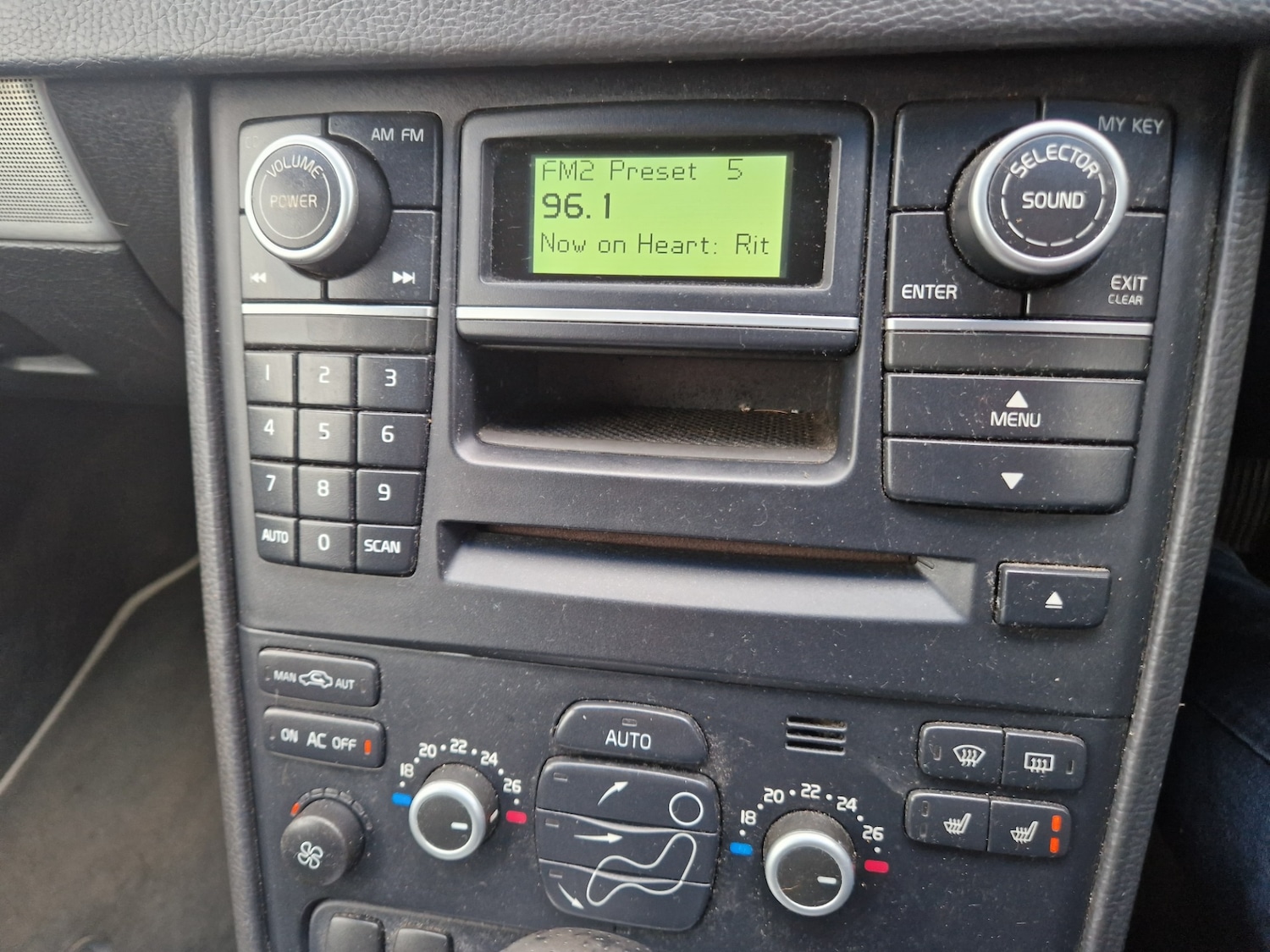 Used Volvo XC90 2007 for sale - 76205595: Photo 19