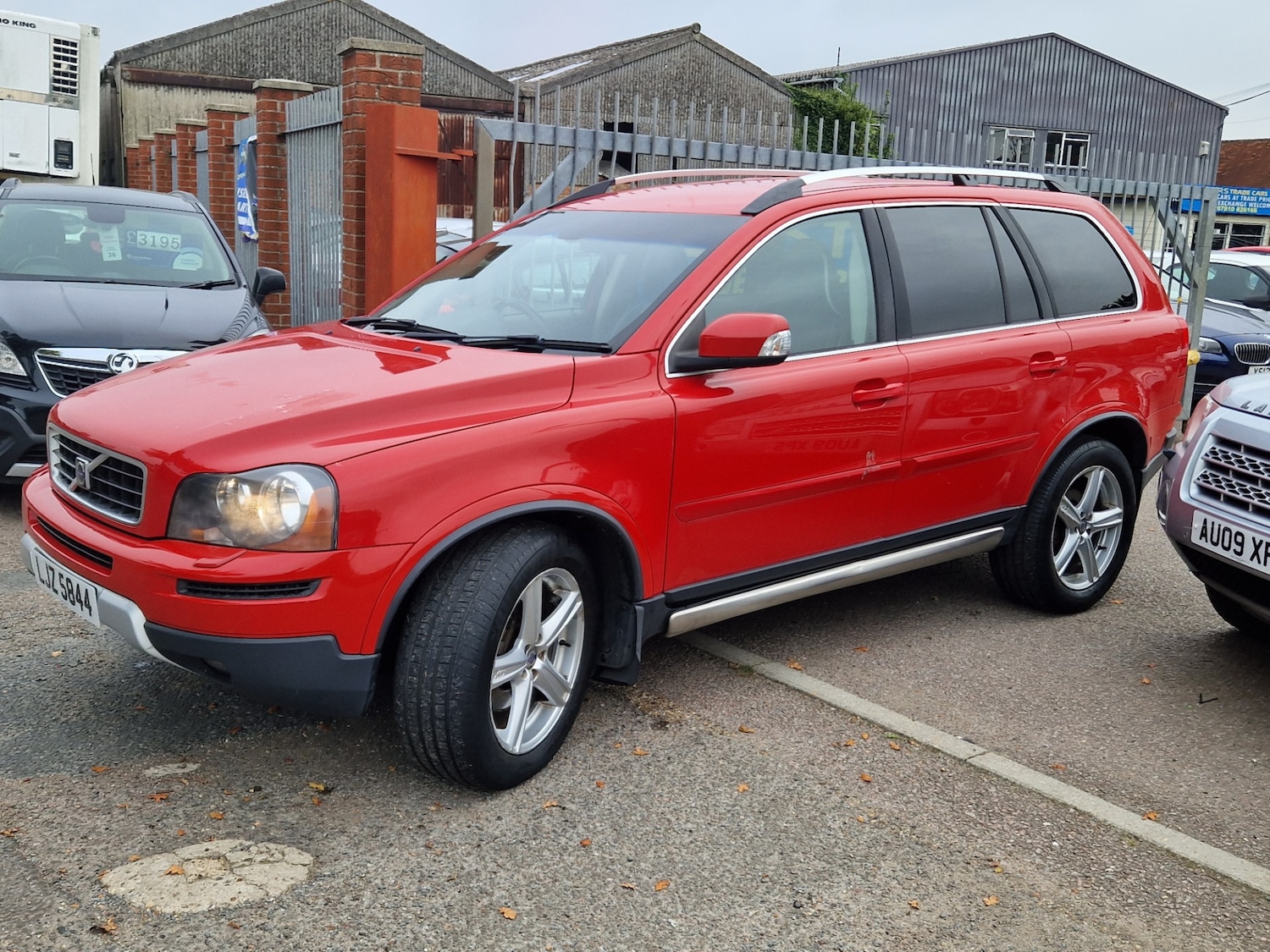 Used Volvo XC90 2007 for sale - 76205595: Photo 2