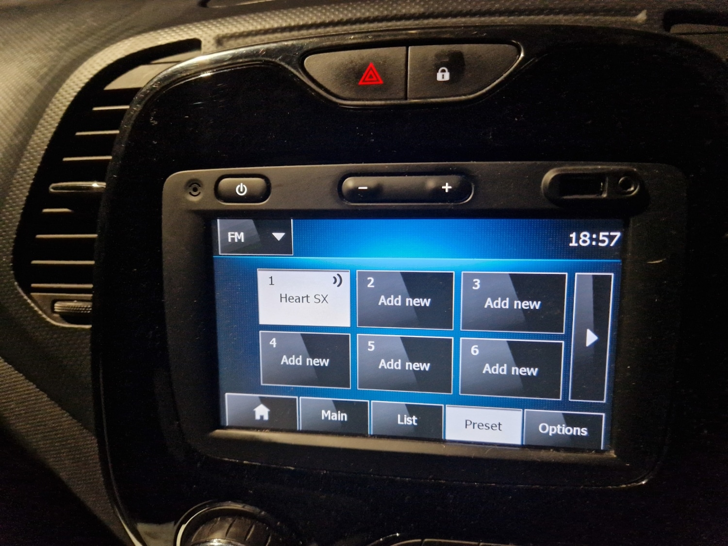 Used Renault Captur 2014 for sale - 77536096: Photo 13