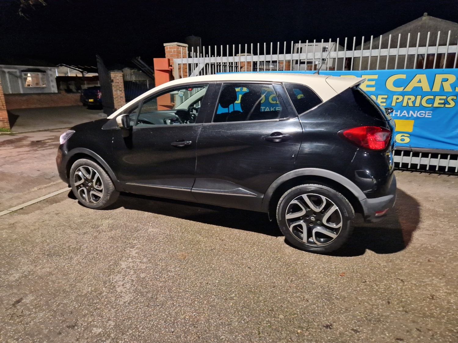 Used Renault Captur 2014 for sale - 77536096: Photo 7