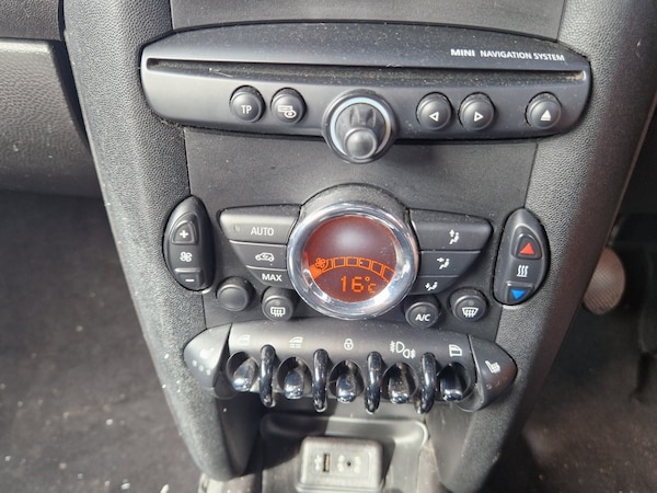 Used MINI Convertible 2014 for sale - 75663020: Photo 18