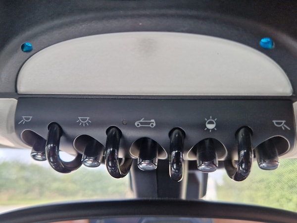 Used MINI Convertible 2014 for sale - 75663020: Photo 19