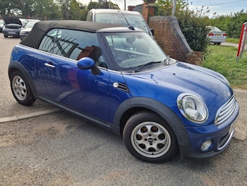 Used MINI Convertible 2014 for sale - 75663020: Photo