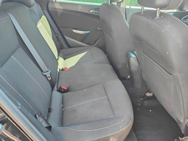 Used Vauxhall Astra 2011 for sale - 77501726: Photo 13