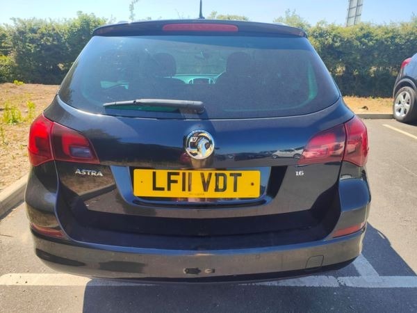 Used Vauxhall Astra 2011 for sale - 77501726: Photo 8