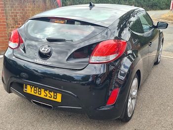 Used Hyundai Veloster 2016 for sale - 79296358: Photo