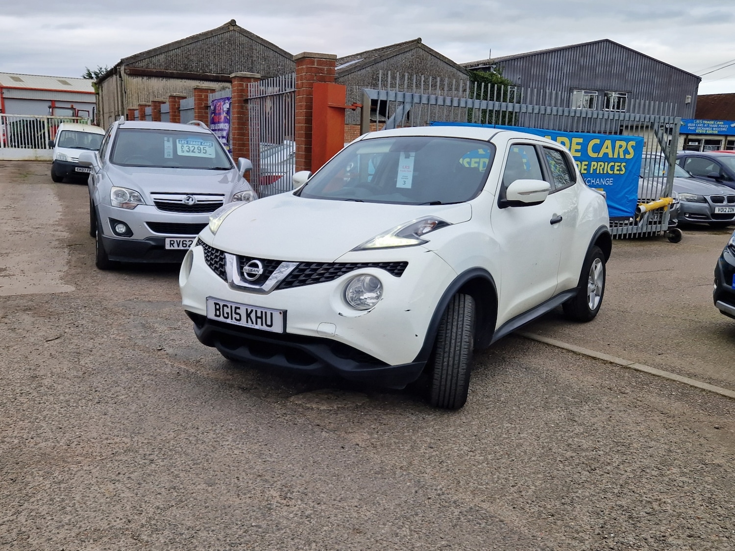 Used Nissan Juke 2015 for sale - 77897130: Photo 3