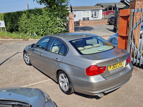 Used BMW 3 Series 2011 for sale - 74487022: Photo 11
