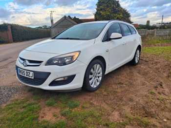 Used Vauxhall Astra 2015 for sale - 69150687: Photo