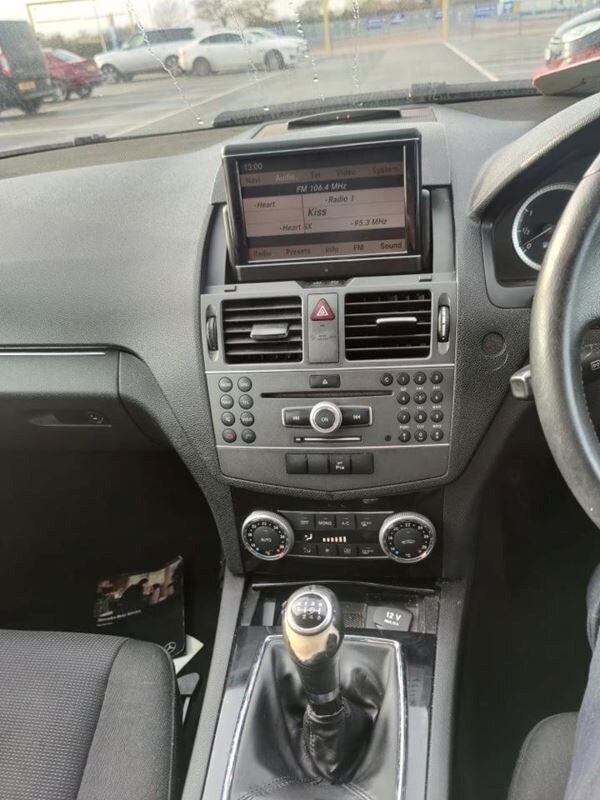 Used Mercedes-Benz C Class 2010 for sale - 76177652: Photo 12