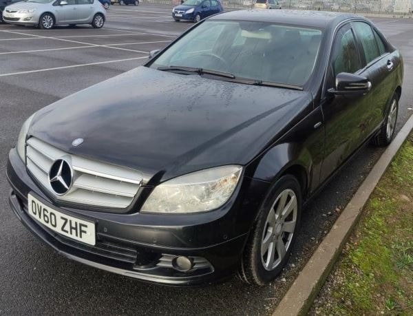 Used Mercedes-Benz C-Class 2010 for sale - 76177652: Photo 3