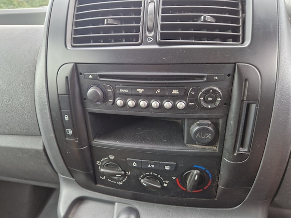 Used Vauxhall Zafira 2009 for sale - 75675361: Photo 12