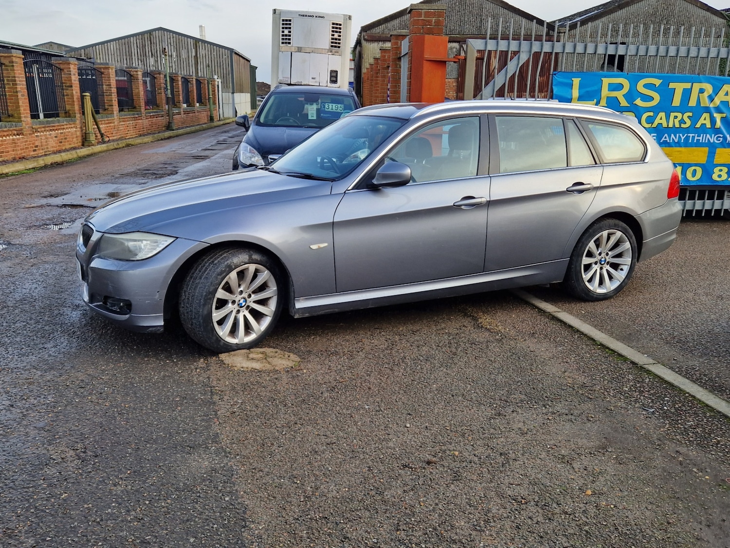 Used BMW 3 Series 2012 for sale - 77616132: Photo 2