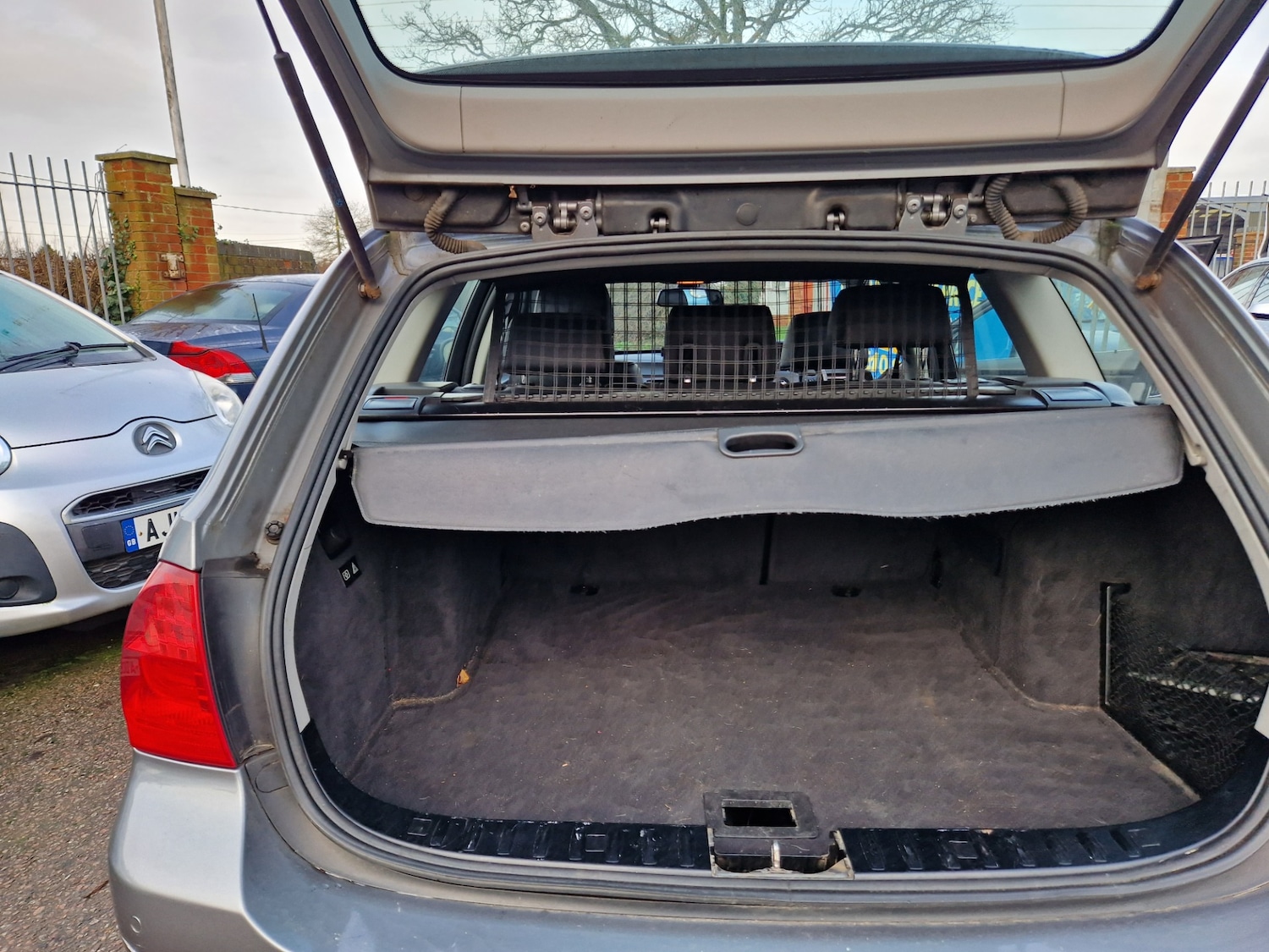 Used BMW 3 Series 2012 for sale - 77616132: Photo 22