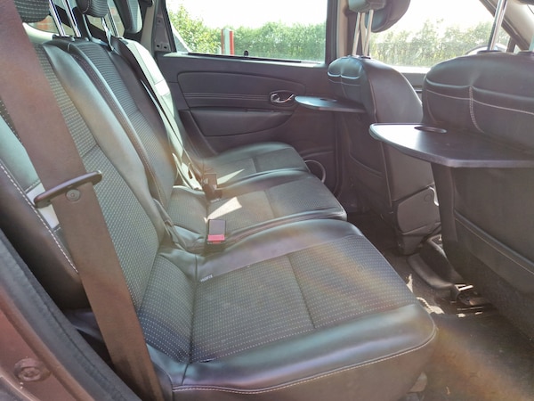 Used Renault Grand Scenic 2012 for sale - 75526934: Photo 11