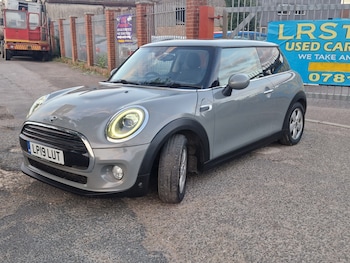Used MINI Hatch 2019 for sale - 79454866: Photo