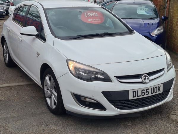 Used Vauxhall Astra 2015 for sale - 76126059: Photo 1