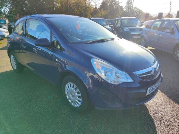 Used Vauxhall Corsa 2013 for sale - 76157365: Photo 2