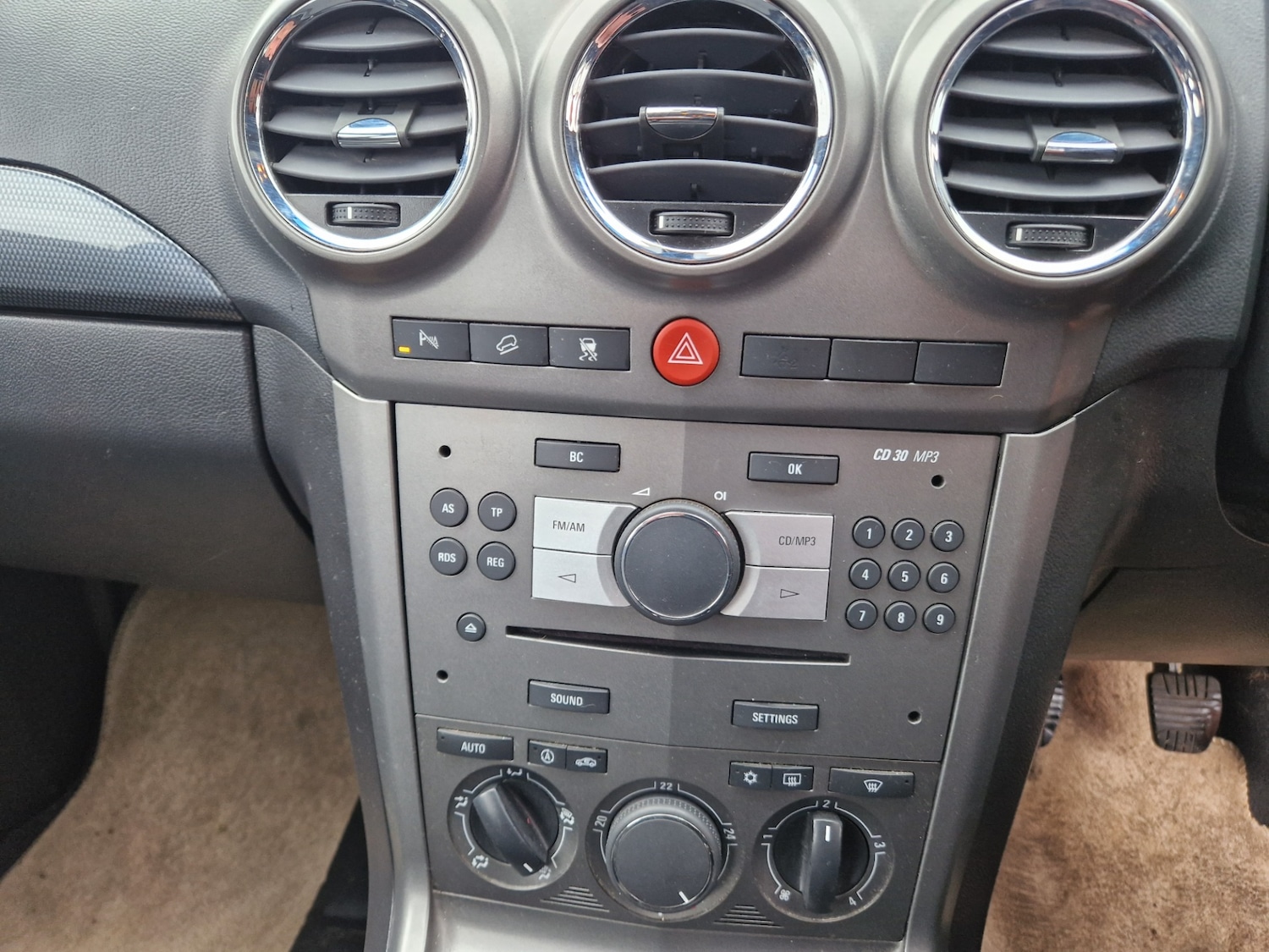 Used Vauxhall Antara 2007 for sale - 77635313: Photo 12