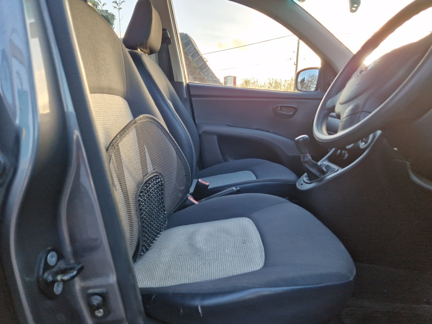 Used Hyundai i10 2010 for sale - 76738588: Photo 15