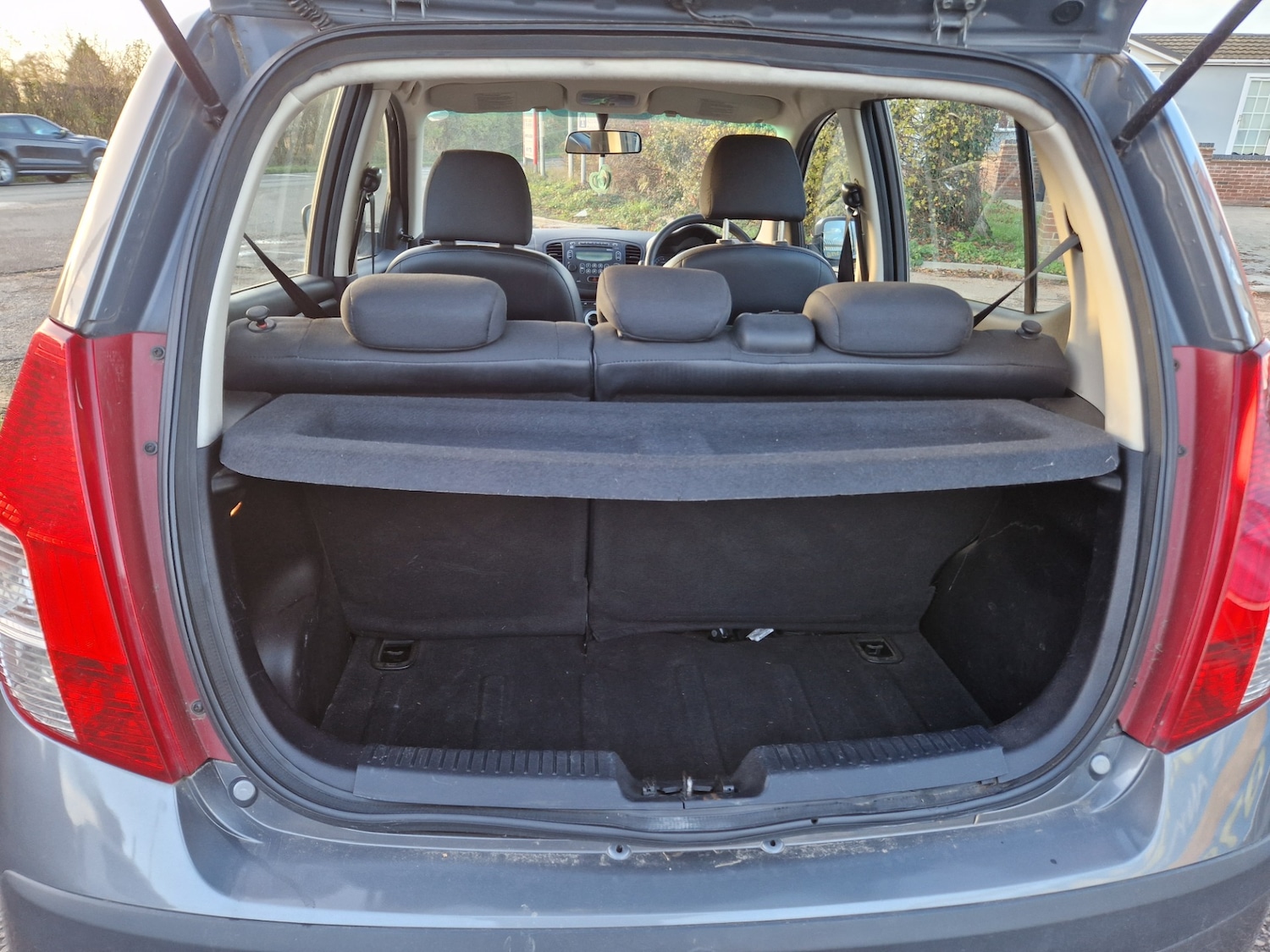 Used Hyundai i10 2010 for sale - 76738588: Photo 20