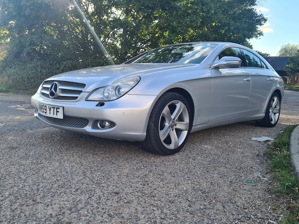 Used Mercedes-Benz CLS 2009 for sale - 73442241: Photo 2
