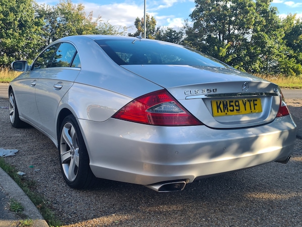 Used Mercedes-Benz CLS 2009 for sale - 73442241: Photo 6