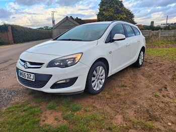 Used Vauxhall Astra 2015 for sale - 78701382: Photo