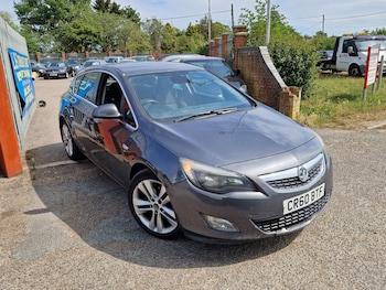 Vauxhall - Astra