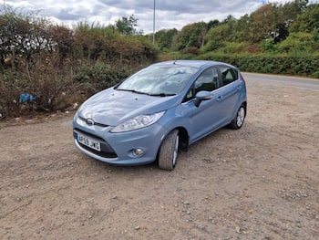 Used Ford Fiesta 2010 for sale - 79603983: Photo