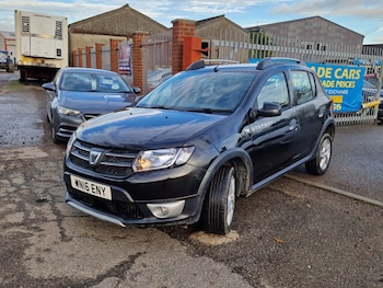 Used Dacia Sandero Stepway 2016 for sale - 76834986: Photo