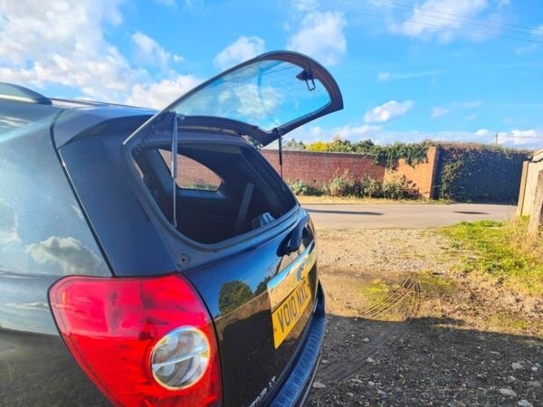 Used Chevrolet Captiva 2010 for sale - 77501421: Photo 11