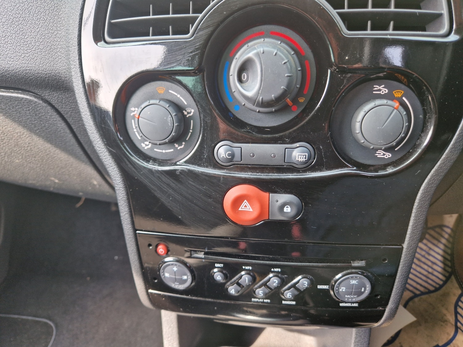 Used Renault Grand Modus 2011 for sale - 77435329: Photo 17