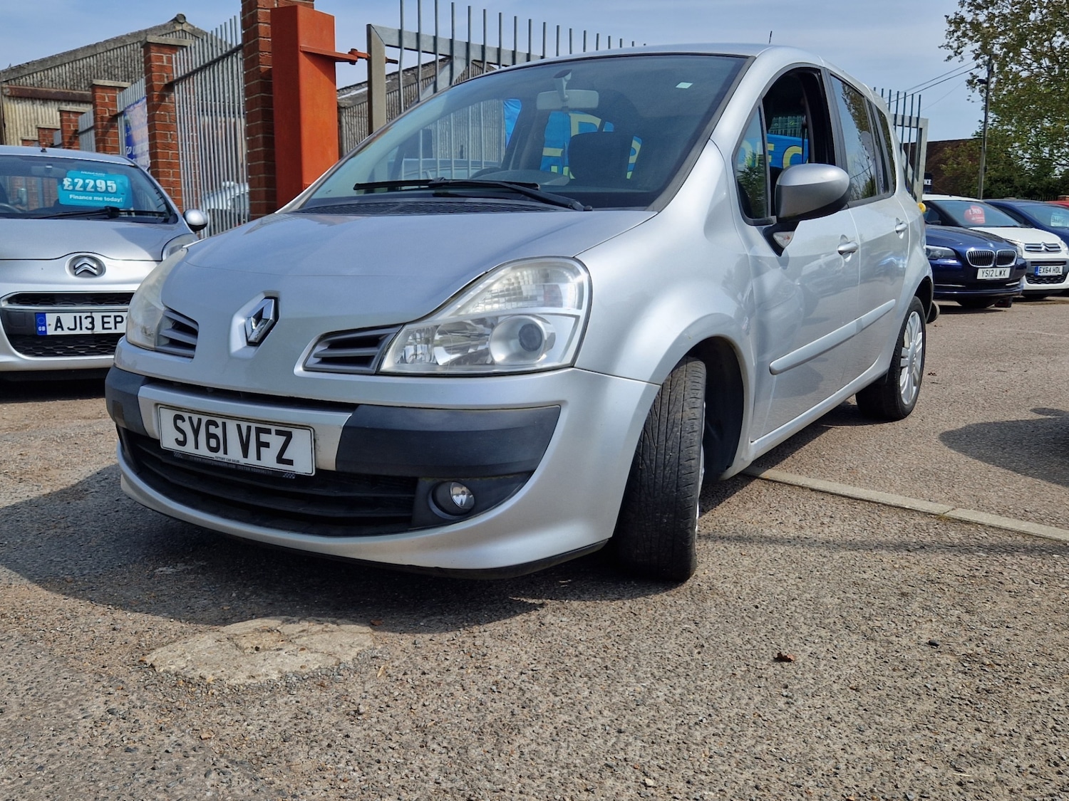 Used Renault Grand Modus 2011 for sale - 77435329: Photo 2