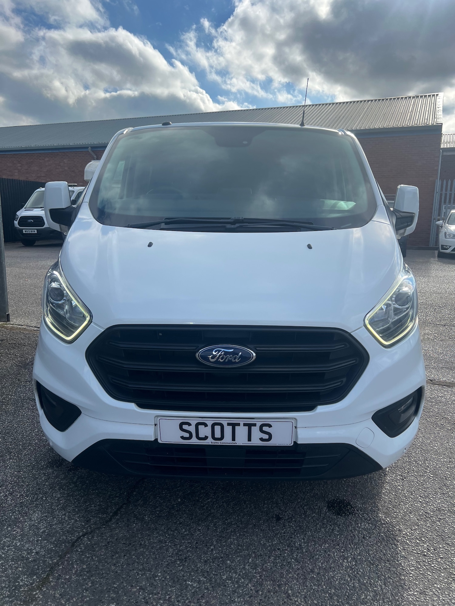 Used Ford Transit Custom 2019 for sale - 76274846: Photo 2