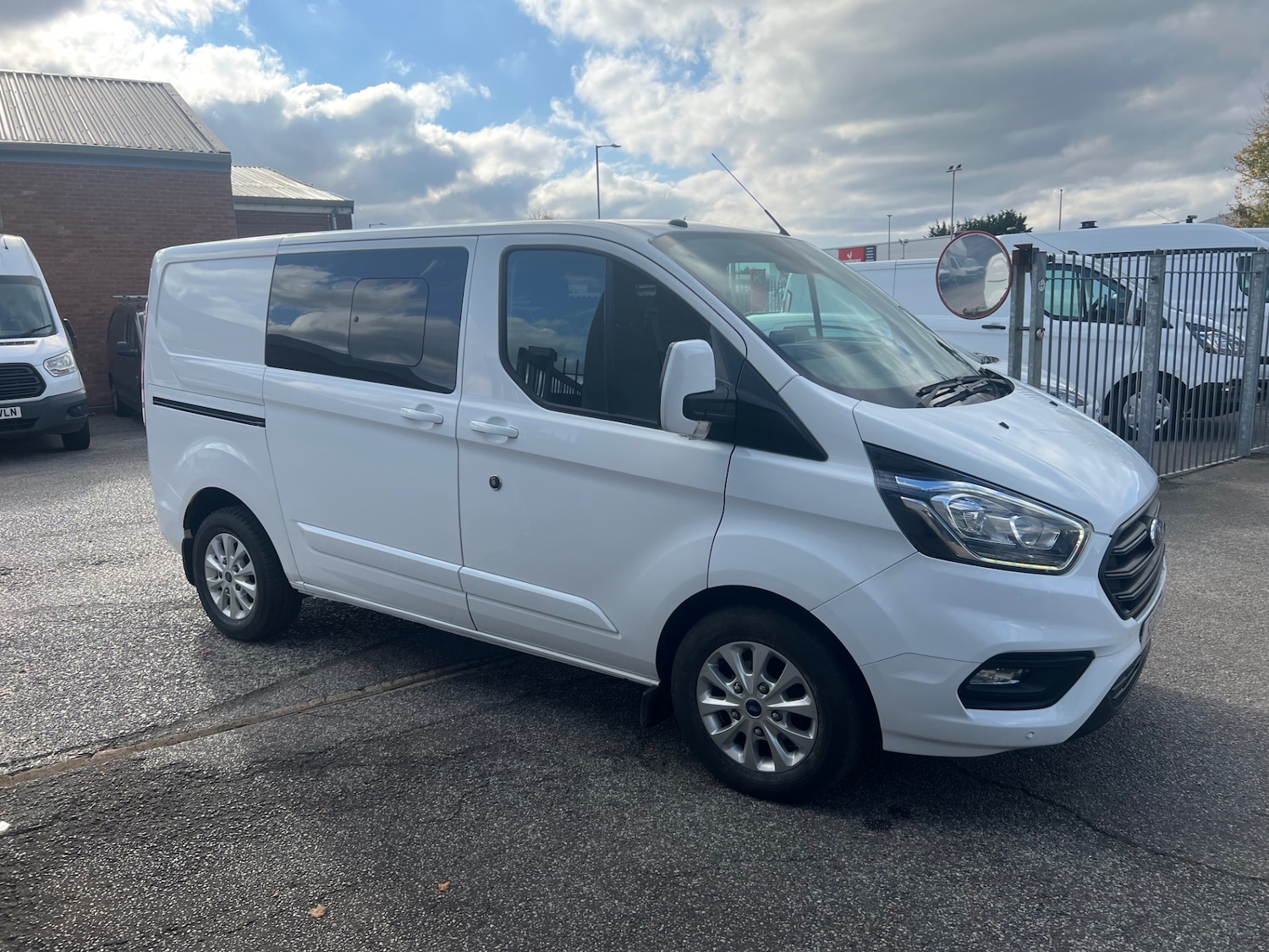 Used Ford Transit Custom 2019 for sale - 76274846: Photo 4