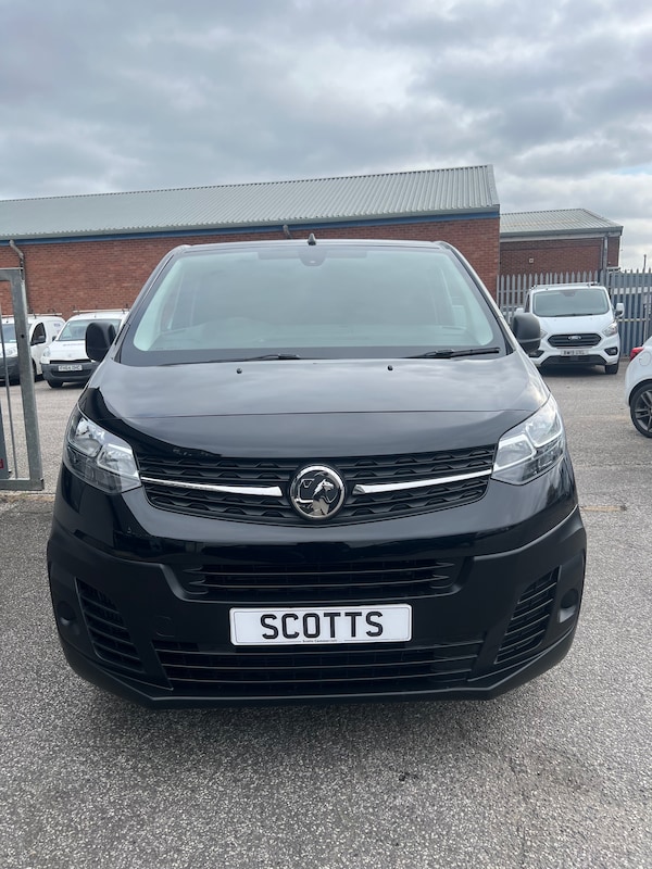Used Vauxhall Vivaro 2023 for sale - 76157513: Photo 2