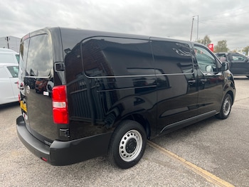 Used Vauxhall Vivaro 2023 for sale - 76157513: Photo