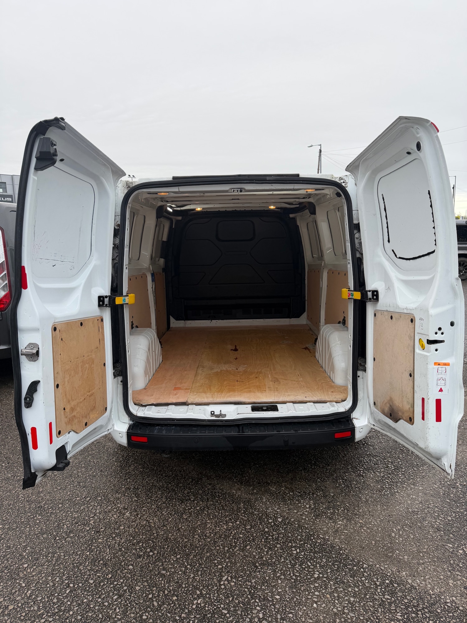 Used Ford Transit Custom 2021 for sale - 76643151: Photo 11