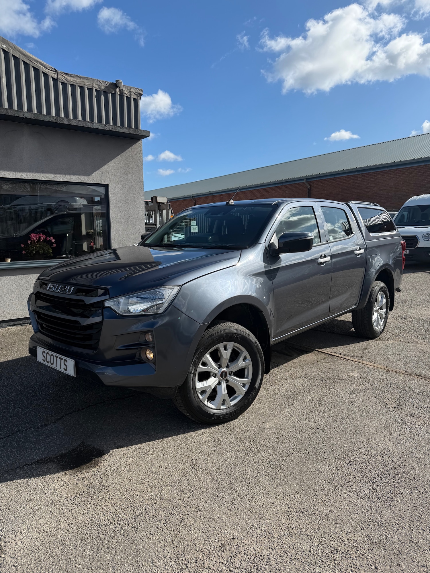 Used Isuzu D-Max 2023 for sale - 77888898: Photo 1