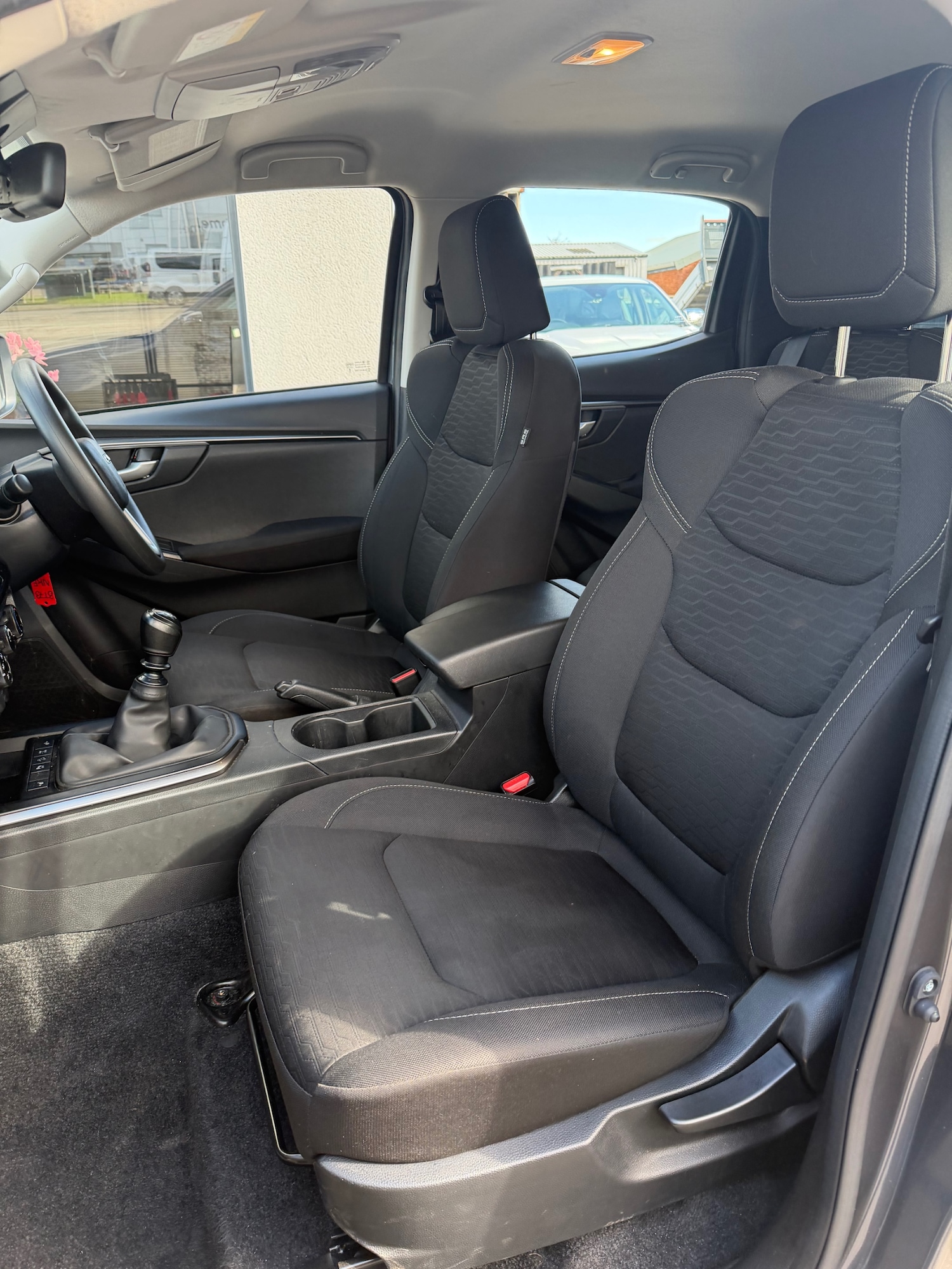 Used Isuzu D-Max 2023 for sale - 77888898: Photo 11