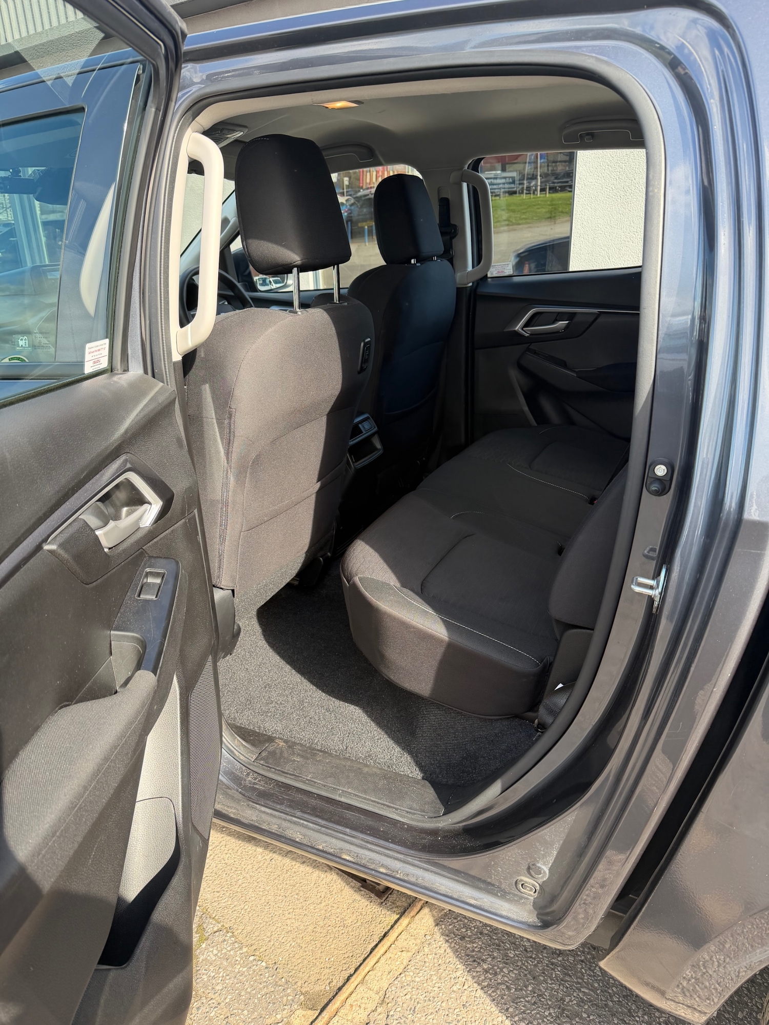 Used Isuzu D-Max 2023 for sale - 77888898: Photo 12