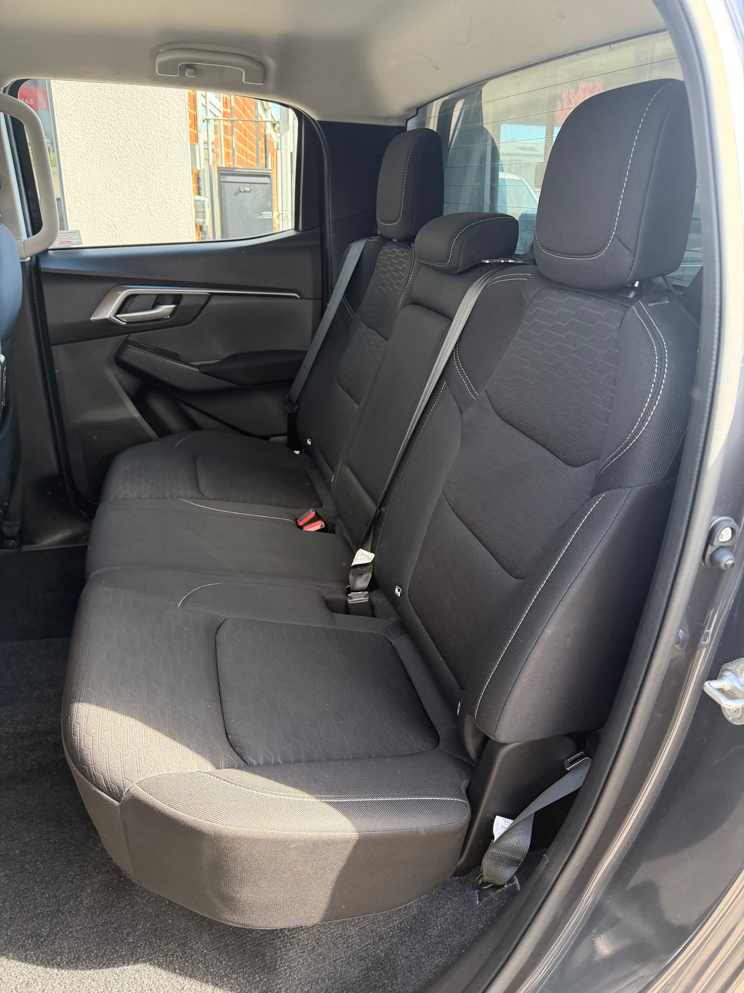 Used Isuzu D-Max 2023 for sale - 77888898: Photo 13